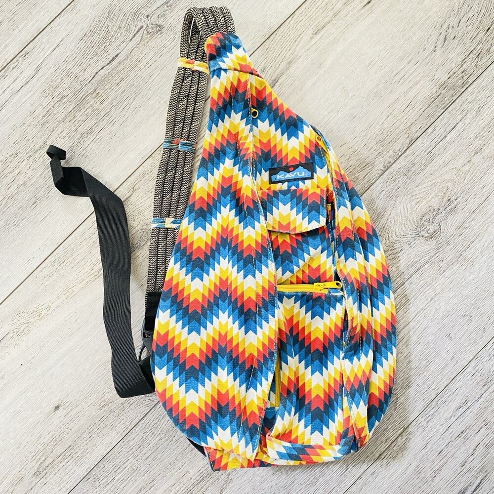 Kavu Rope Sling Crossbody Bag Backpack Aztec Blanket Colorful Chevron NWOT